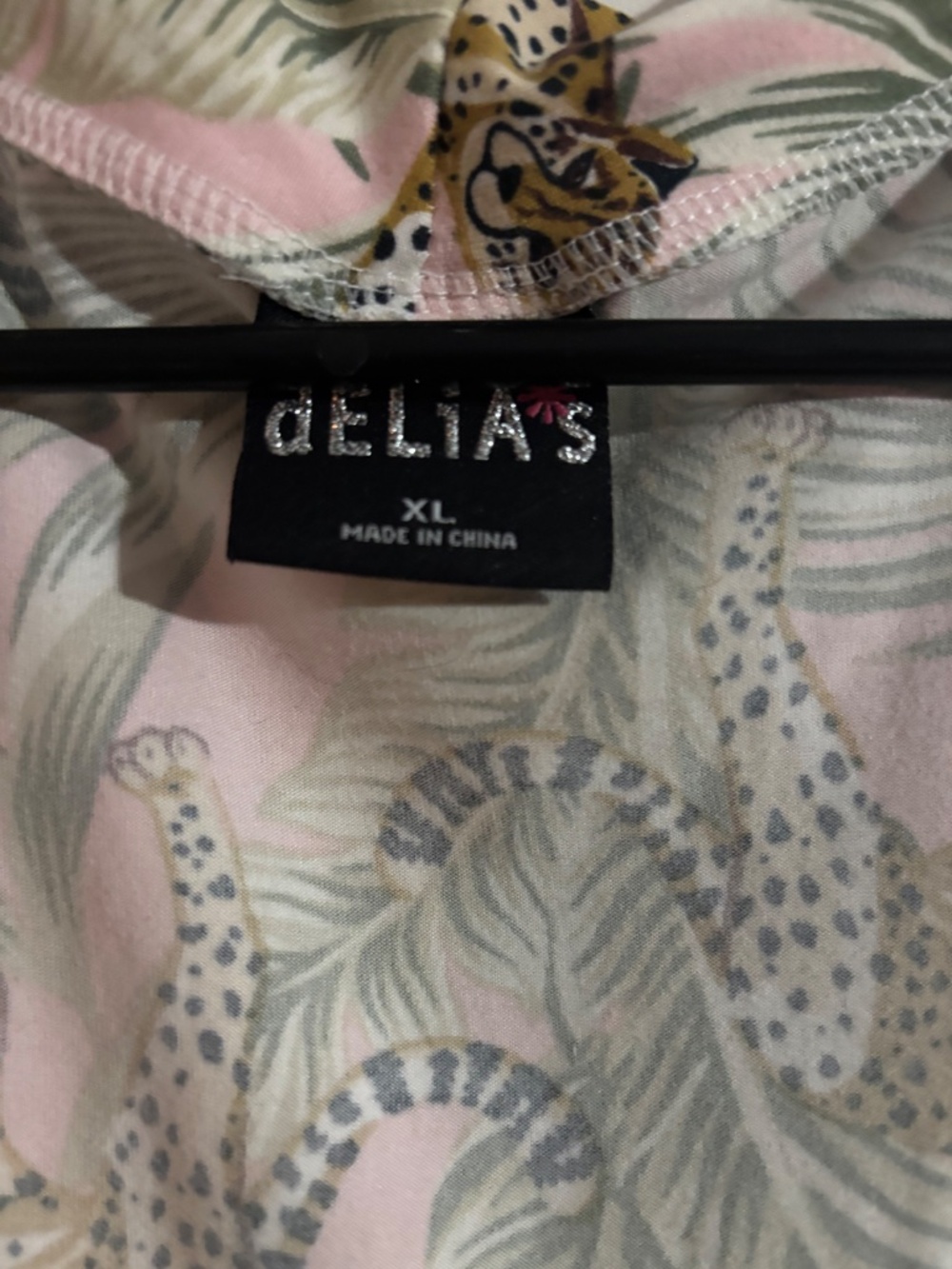 JUNGLE CAT ROBE - Picture 2 of 3
